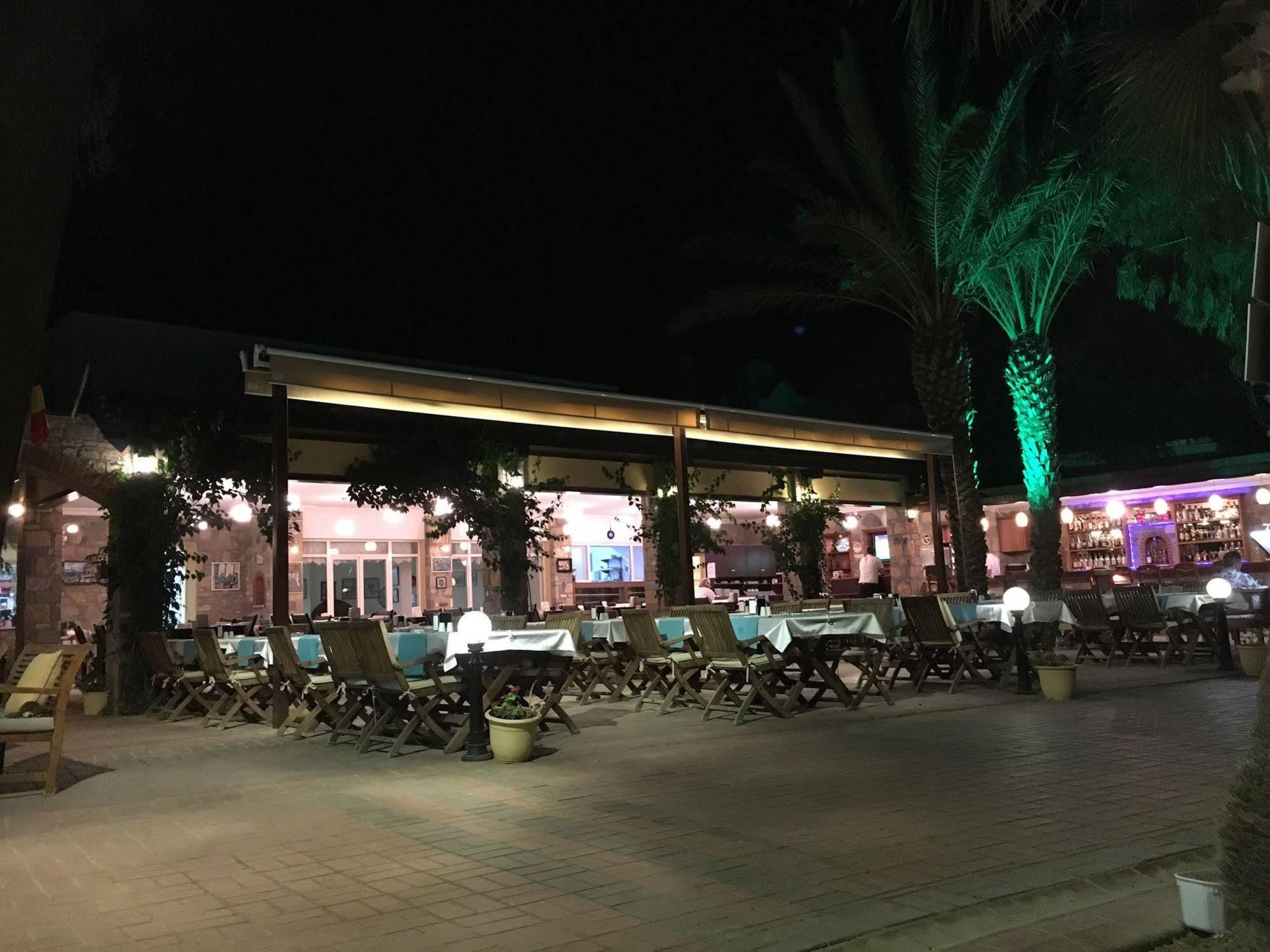 Toloman Hotel Bitez Beach Exterior photo